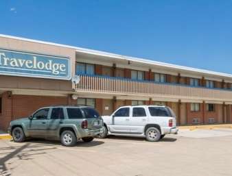 Travelodge By Wyndham Great Bend Exteriör bild